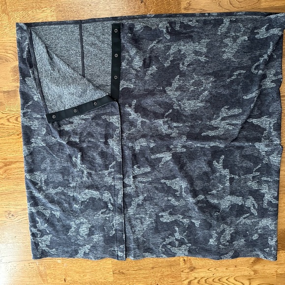 Lululemon🍋 Vinyasa Scarf Foulard Vinyasa Incognito Camo Multi Grey - Picture 6 of 14